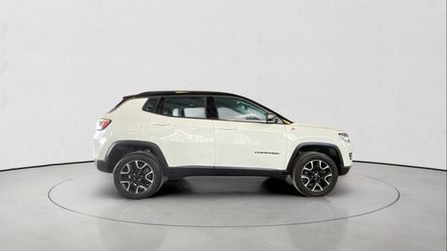 جيب كومباس 2.4 TRAILHAWK 4WD AUTO | شامل الضمان | 0 ﺪﻔﻋﺓ ﺃﻮﻟﻯ