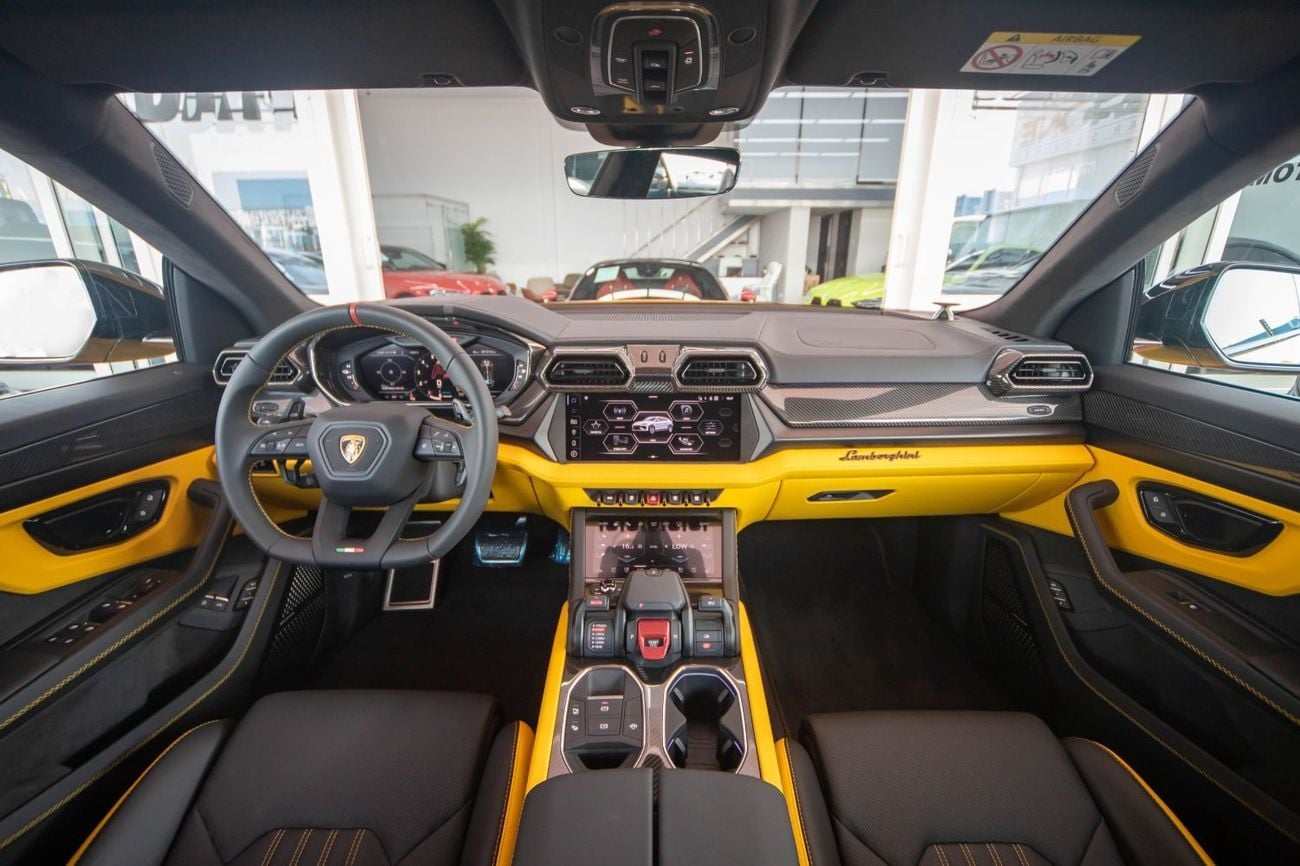 لامبورغيني اوروس Lamborghini Urus SE | 2025 | 0 km | Carbon Fiber