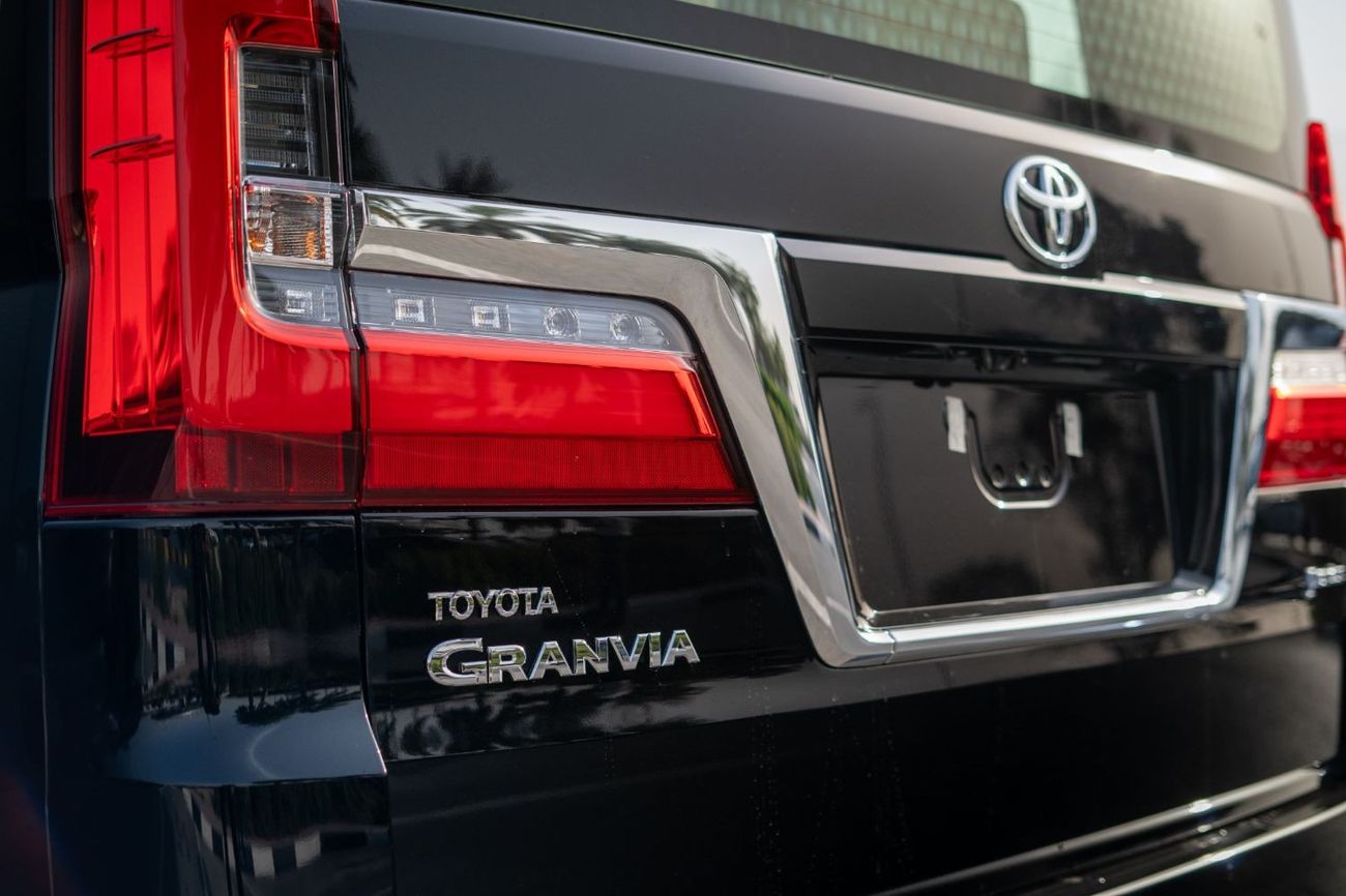 Toyota Granvia Premium V6 3.5L Petrol 2025YM