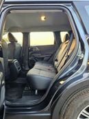 ميتسوبيشي آوتلاندر 2.5L PETROL / LIMOUSINE LEATHER / FR&RR PARKING SENSOR / DVD+CAMERA  (CODE # F03)