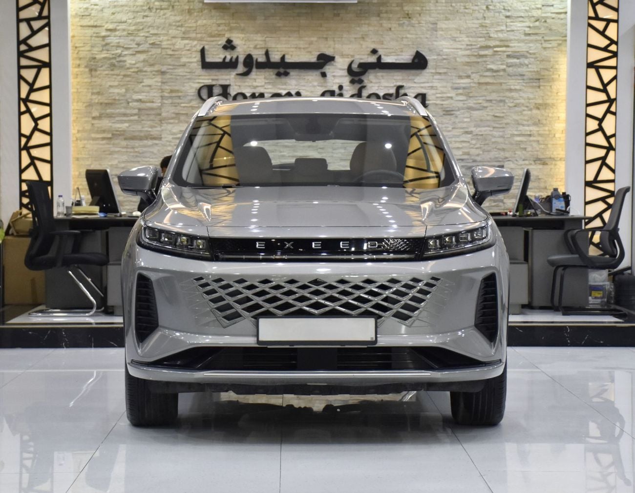 Exeed LX FLAGSHIP EXCELLENT DEAL for our Exeed LX 230T ( 2025 Model ) in Silver Color GCC Specs