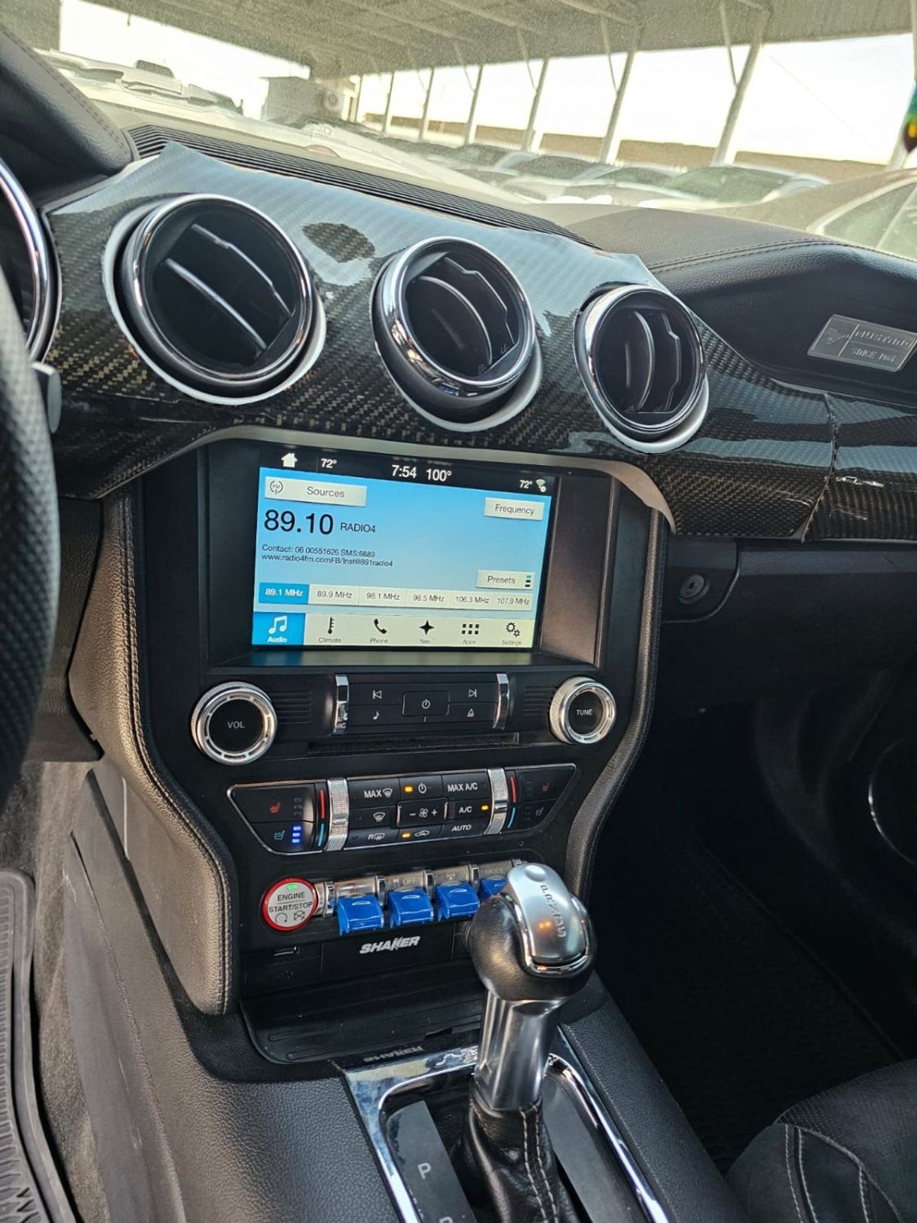 Ford Mustang GT Premium 5.0L V8