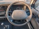 Toyota Hiace TOYOTA HIACE VAN RIGHT HAND DRIVE (PM1237)