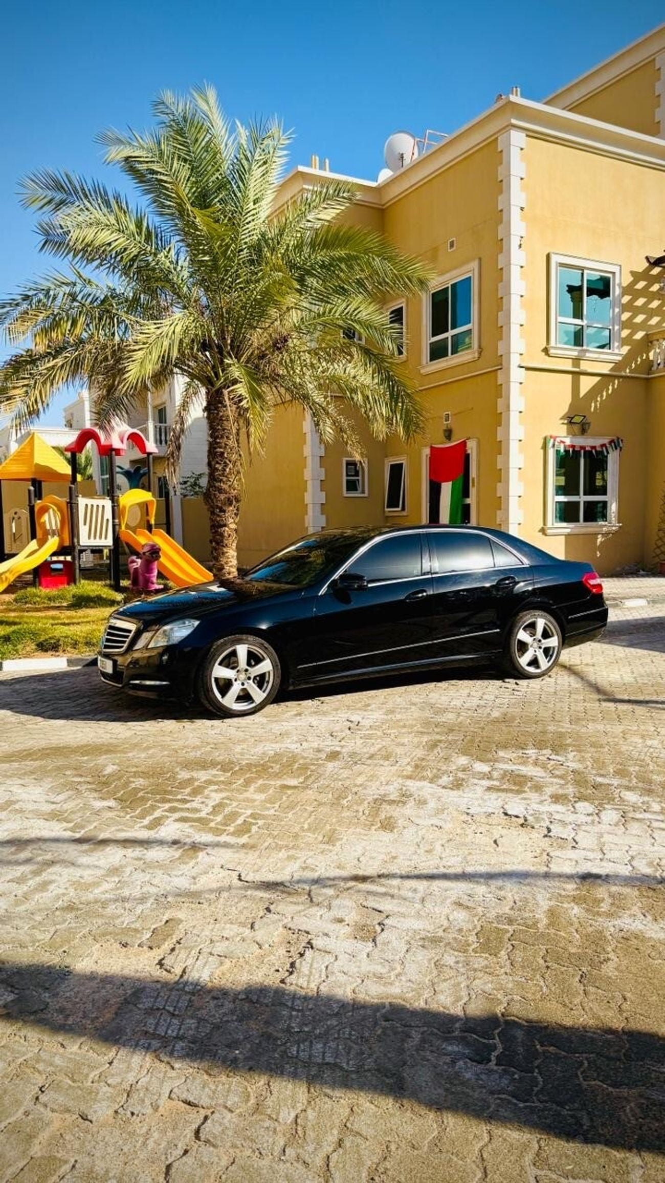 Mercedes Benz E300