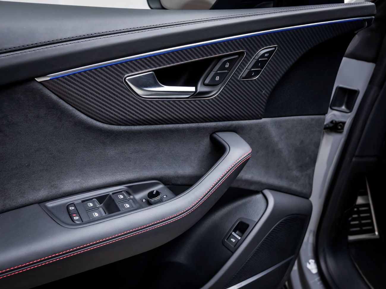 أودي RSQ8 TFSI quattro 4.0L