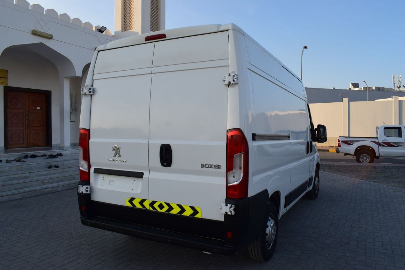 Peugeot Boxer Diesel Peugeot Boxer Delivery Van, Model:2019. Free of accident