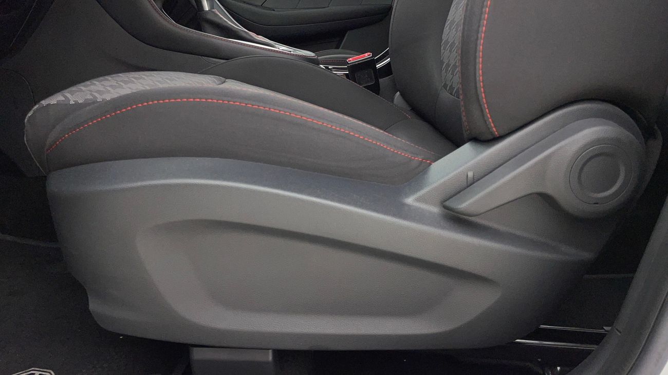 أم جي ZS STD 1.5 | بدون دفعة مقدمة | اختبار القيادة في المنزل