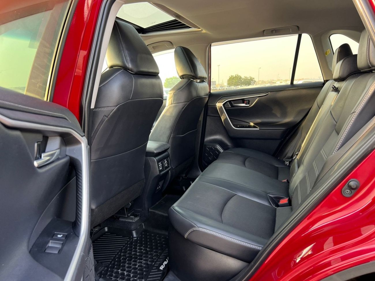 Toyota RAV4 2021 Hybrid Limited Full Option - 2.5L V4- 4x4 AWD - 360* 5 Cam - Radar & Sensors