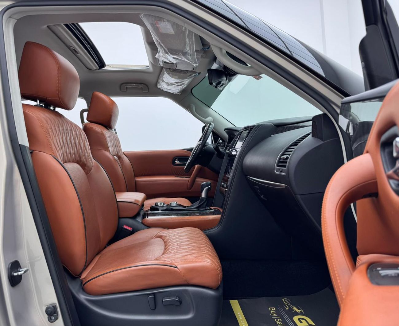 Nissan Patrol SE Platinum City 4.0L 2021 Nissan Patrol SE Platinum City, 1 Year Warranty, Nissan Service History,