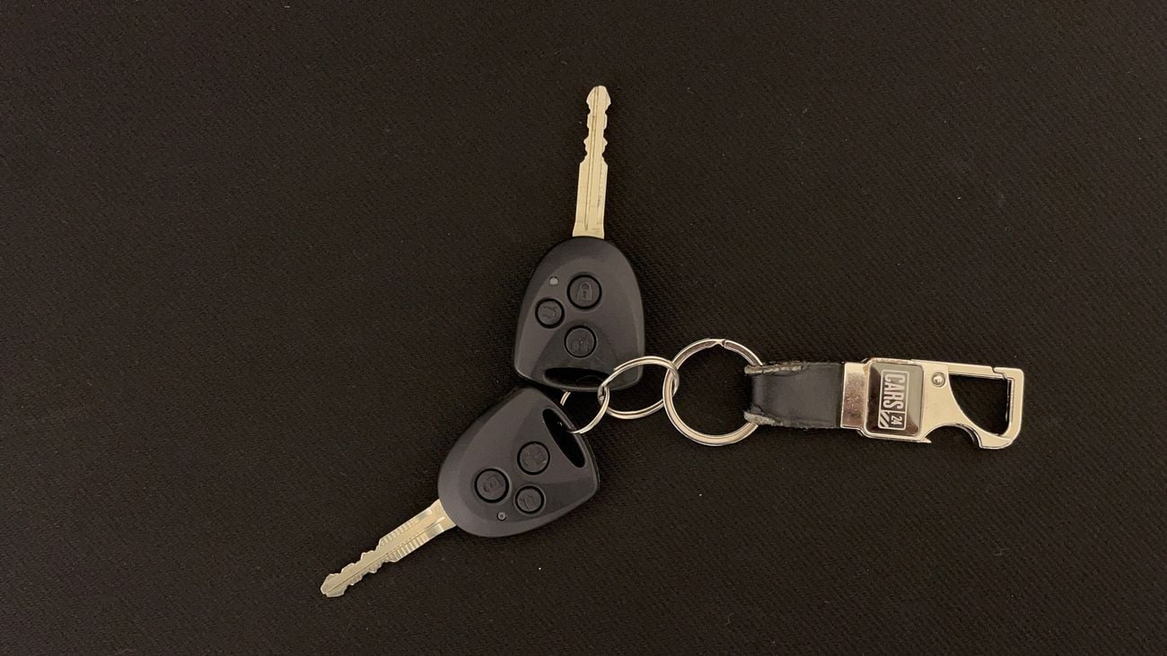 تويوتا يارس E 1.5 | بدون دفعة مقدمة | اختبار القيادة في المنزل