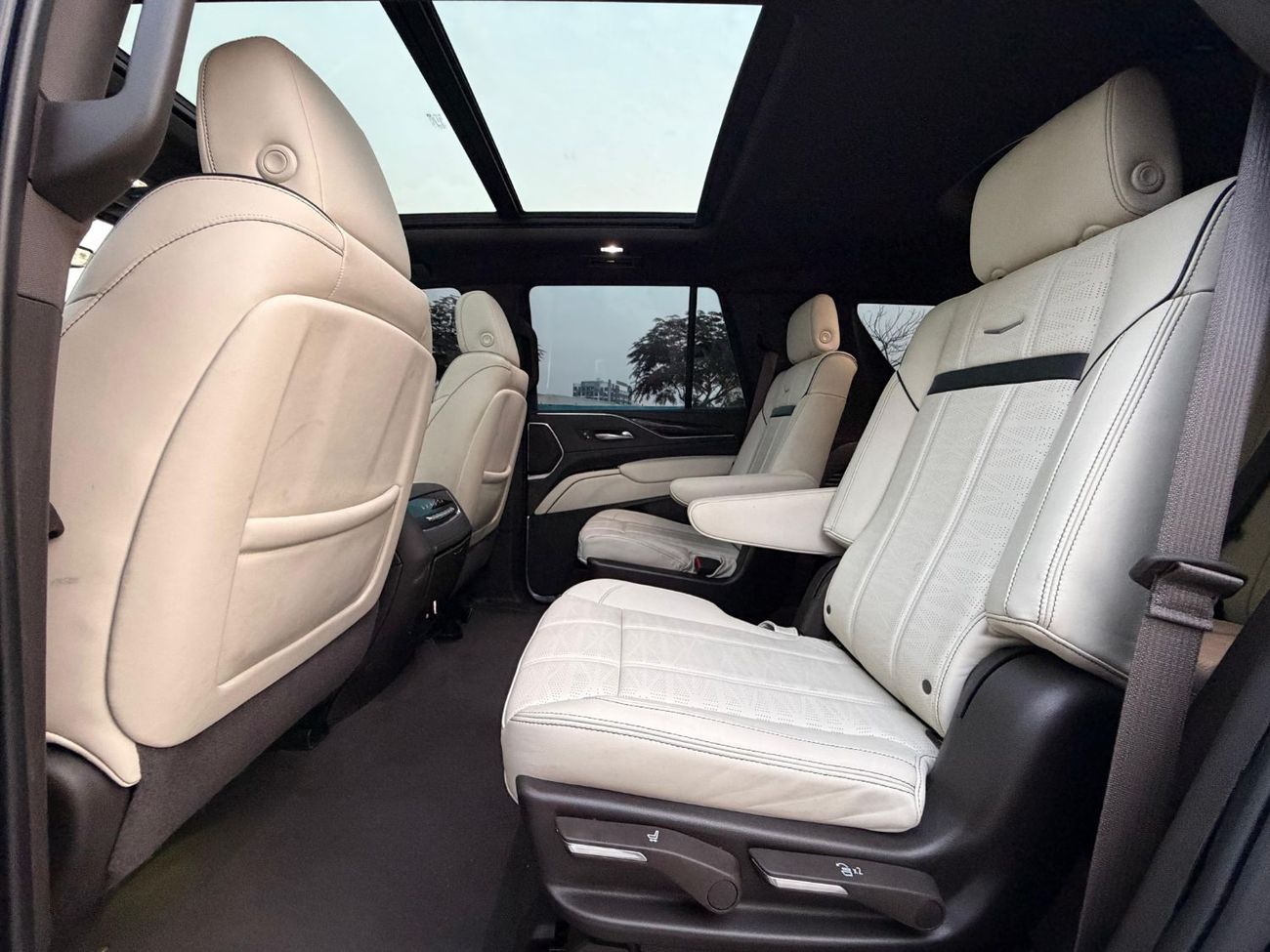 كاديلاك إسكالاد Premium Luxury 6.2L 4WD