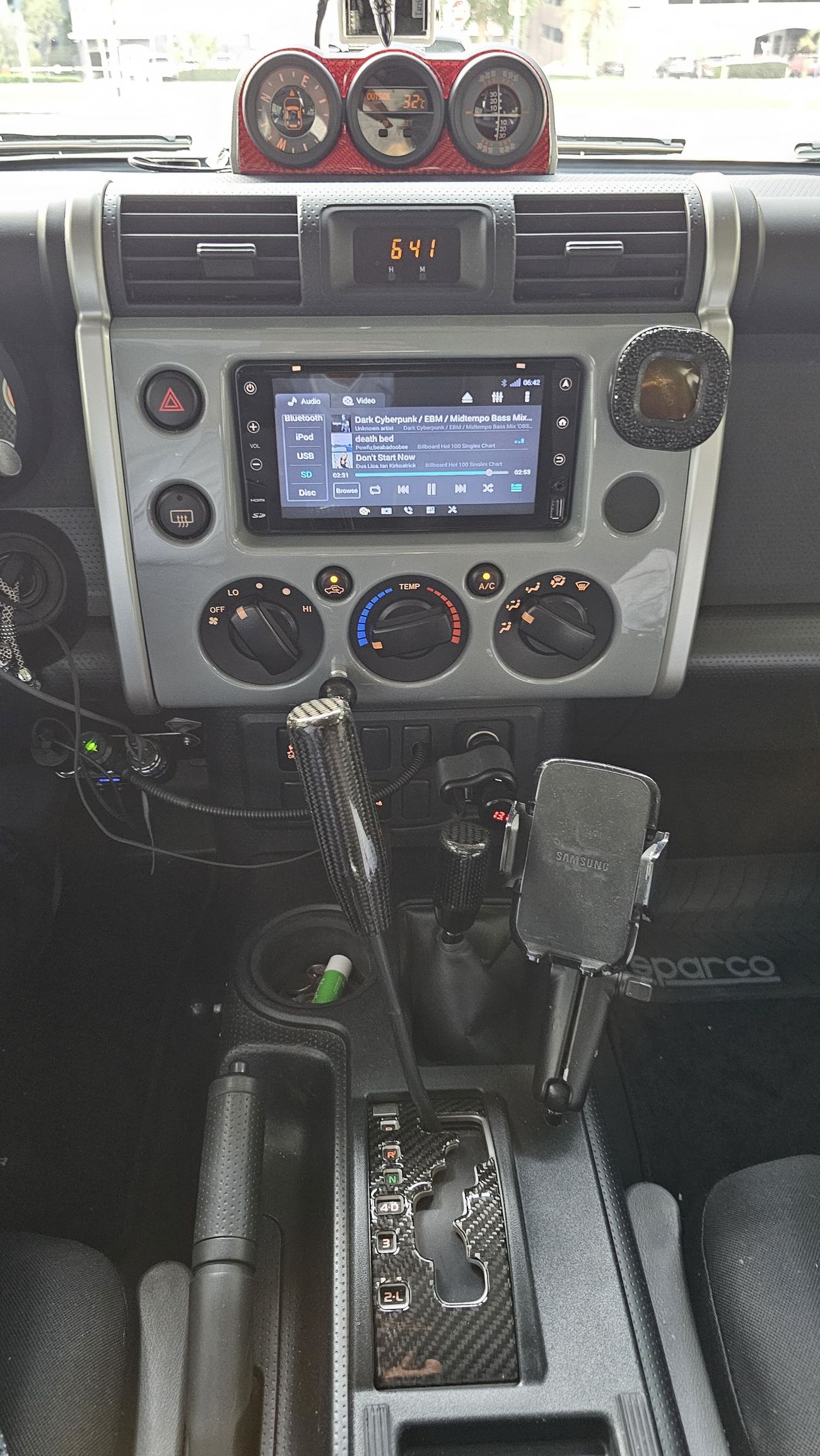 تويوتا إف جي كروزر 4.0L Adventure