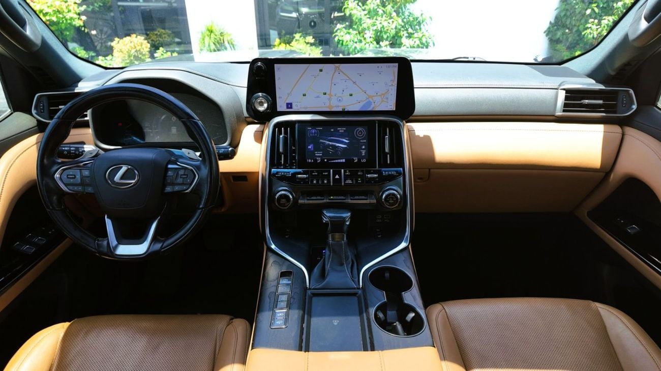 لكزس LX 600 SIGNATURE