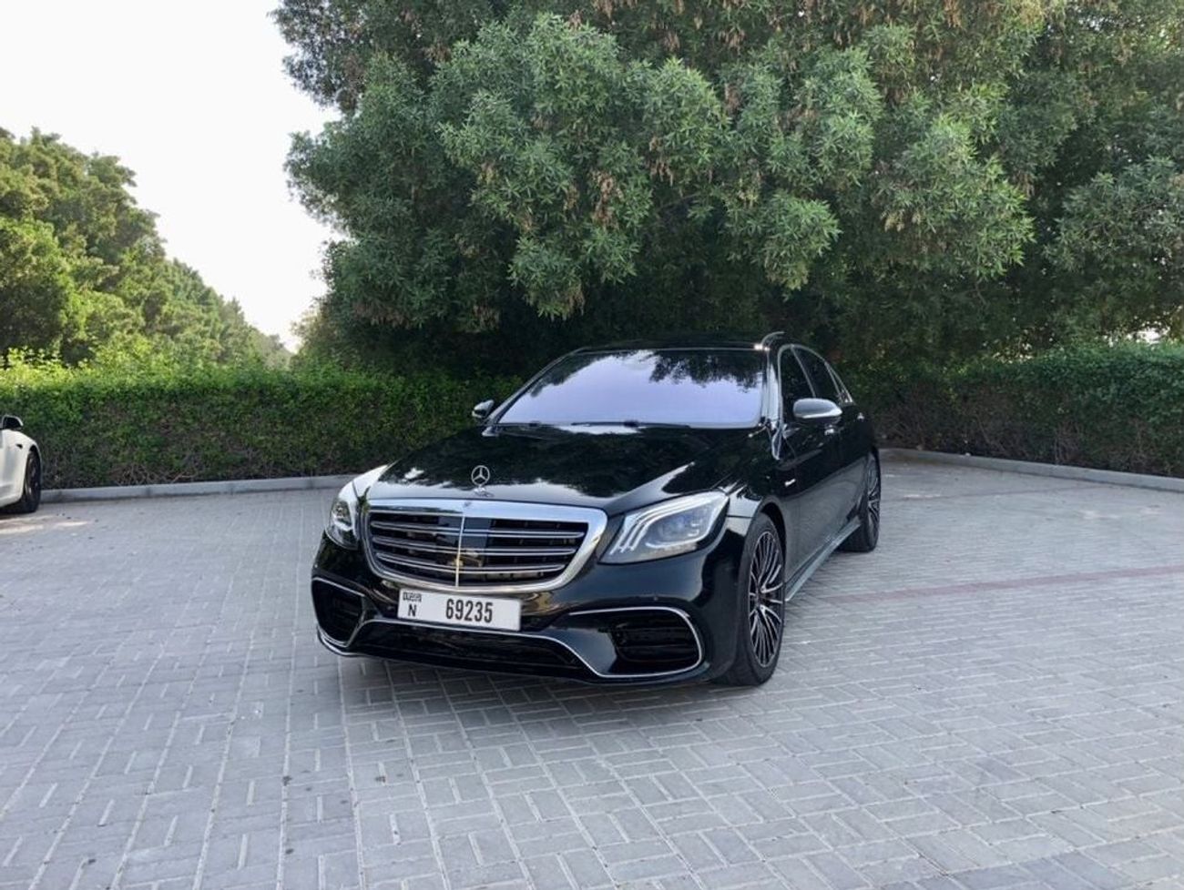 Mercedes-Benz S 63 AMG Std 5.5L