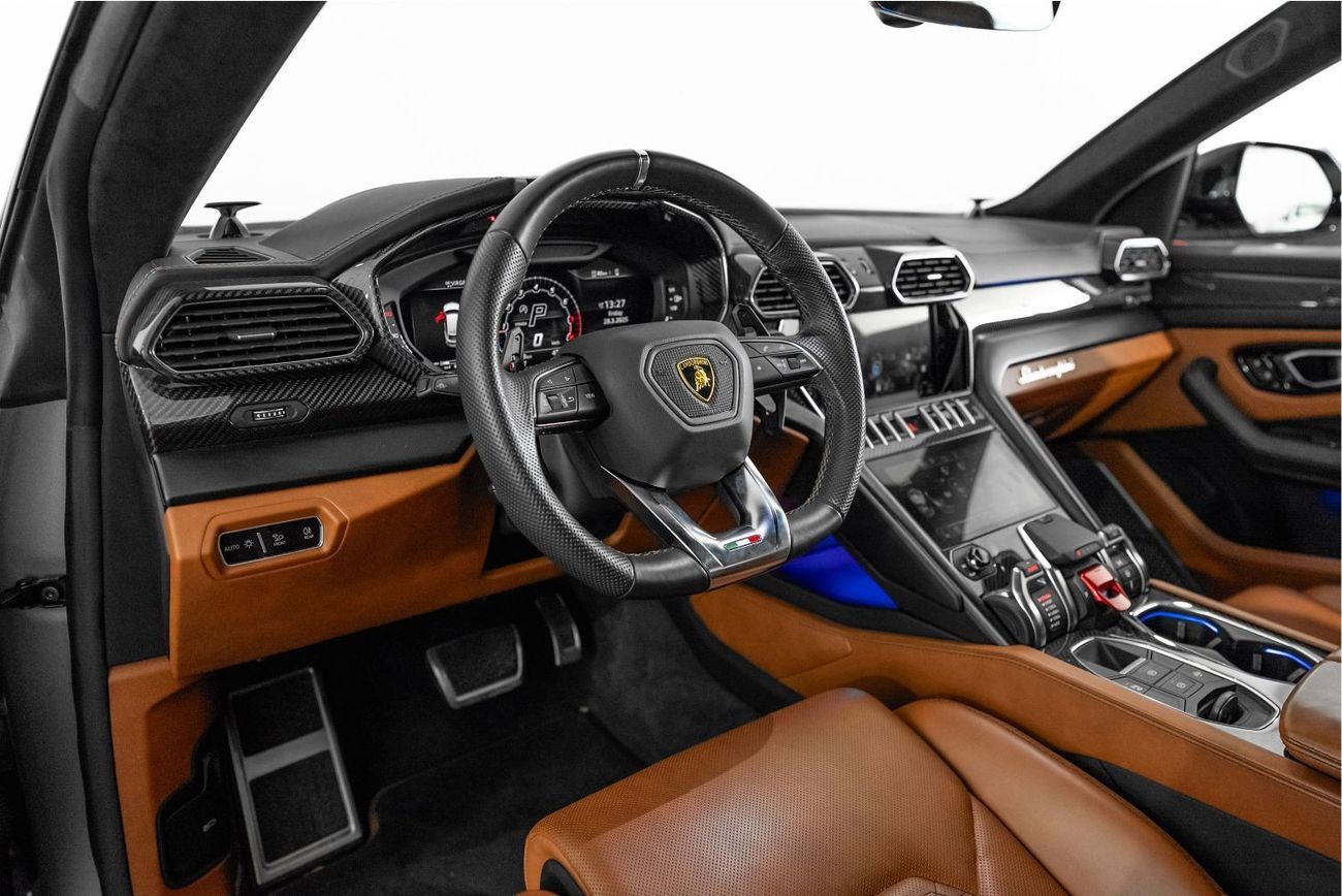 Lamborghini Urus STD 4.0T V8