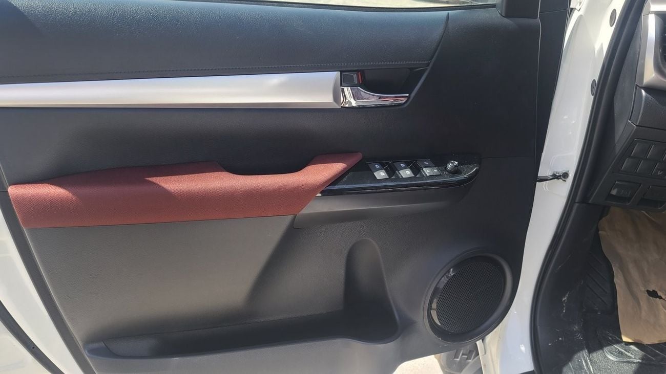 Toyota Hilux Hilux Double Cabin GLX-A/T 2.7L 2024 Model Year Color White