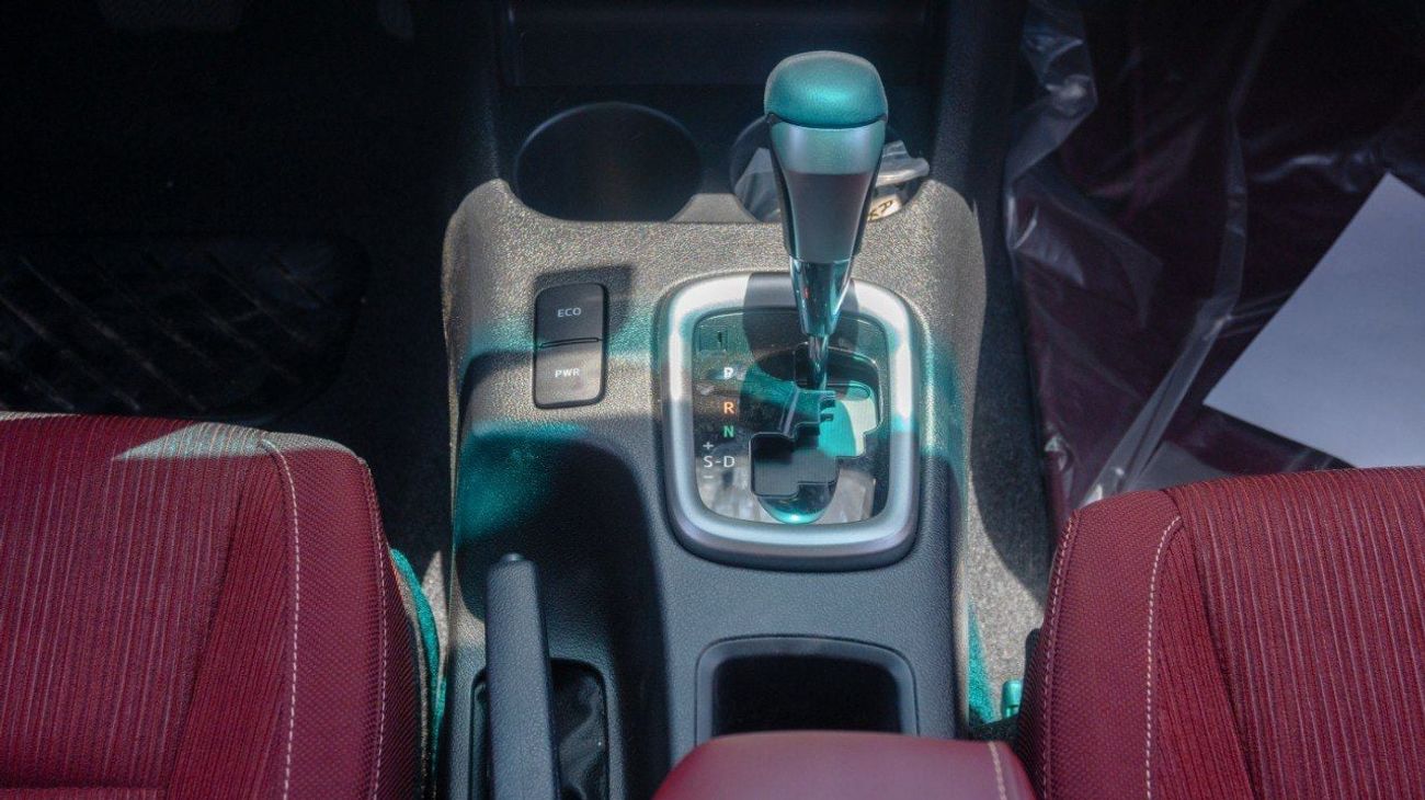 تويوتا هيلوكس SR 2.7L