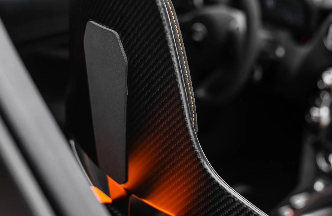 مكلارين 765LT 4.0L V8 Twin-Turbocharged Engine