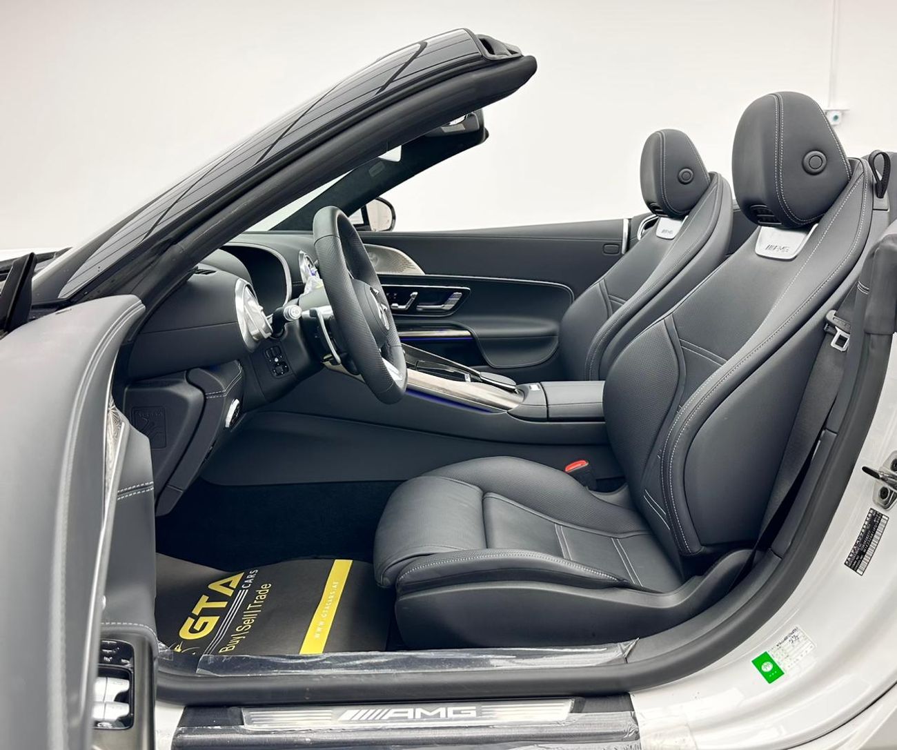 Mercedes-Benz SL 63 AMG 2024 Mercedes-Benz SL63 AMG V8 4MATIC, Brand New, 2 years Warranty, Excellent Condition