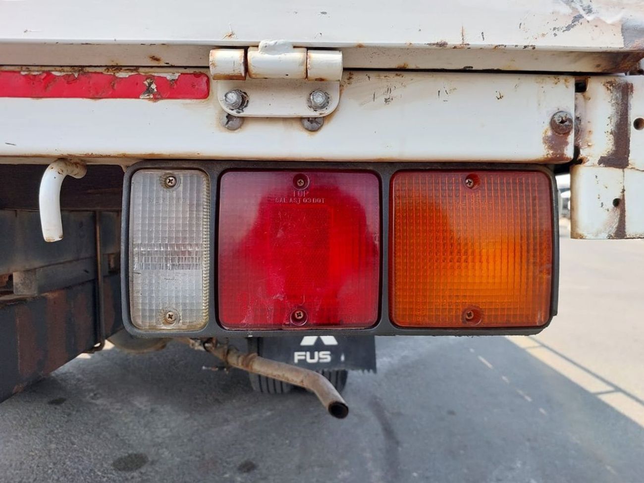 ميتسوبيشي فوسو كانتير MITSUBISHI CANTER TRUCK RHD 1994 MODEL 4.5 L DIESEL MANUAL(PM00627)