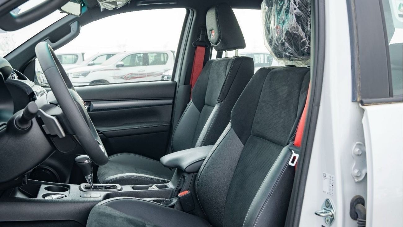 Toyota Hilux 2024 Toyota Hilux GR-SPORT 2.8L Diesel AT with Compressor - GCC (Export price)