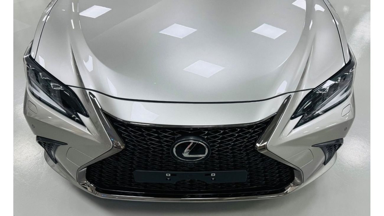 Lexus ES350 Brand New . GCC . Warranty .. Service .. F sport . Top Range