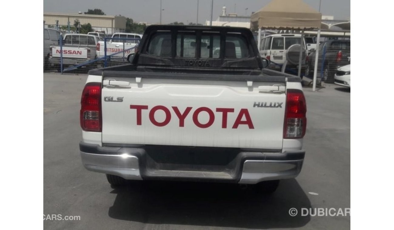 Toyota Hilux 4x2 PETROL