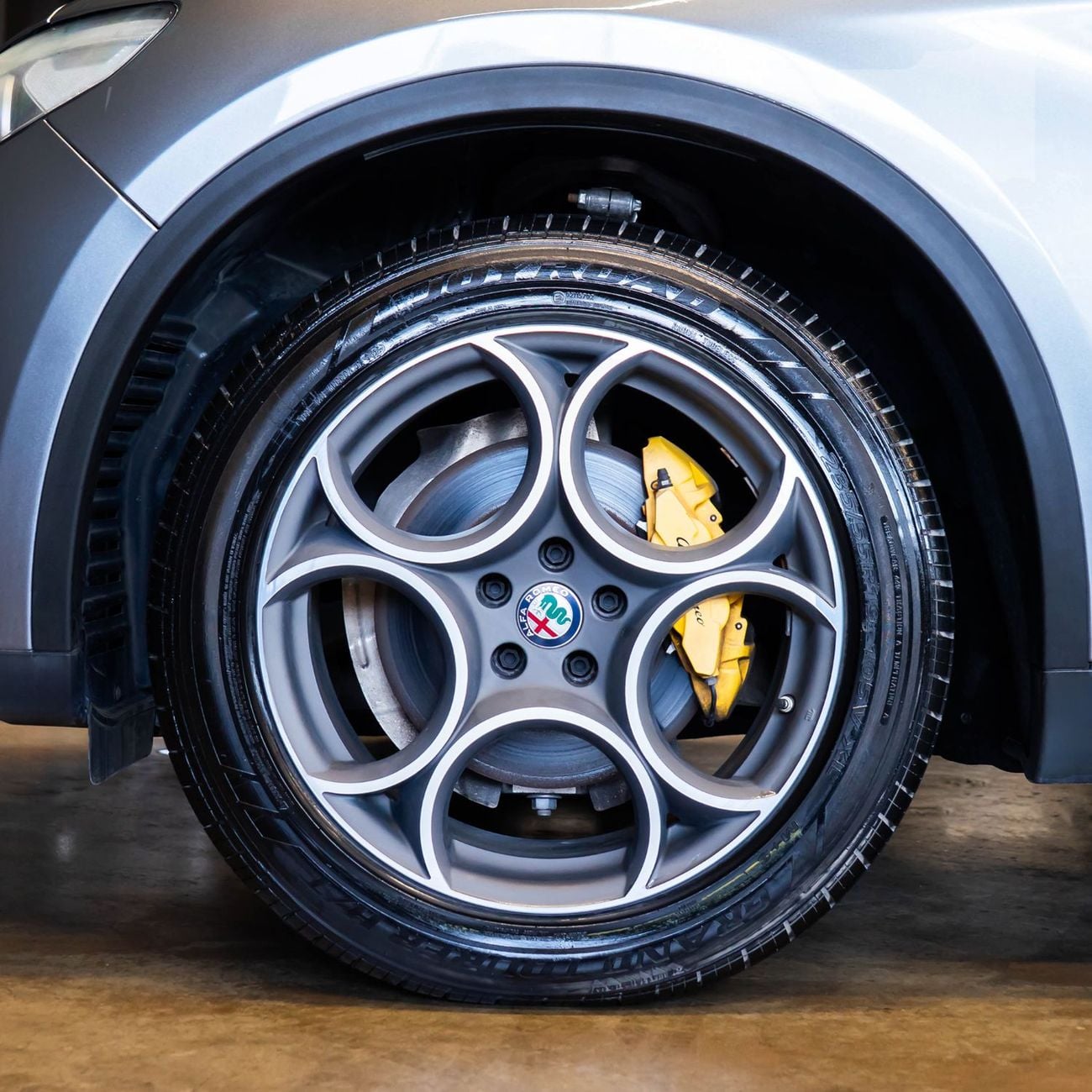 Alfa Romeo Stelvio AED 1,053 P.M • 0% Downpayment •  Alfa Romeo Stelvio S • 1 Year Warranty