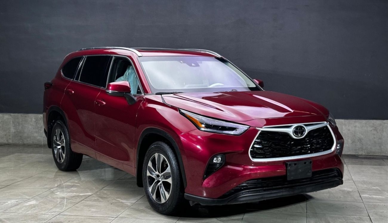 Used Toyota Highlander XLE full option 2022 for sale in Dubai - 747611