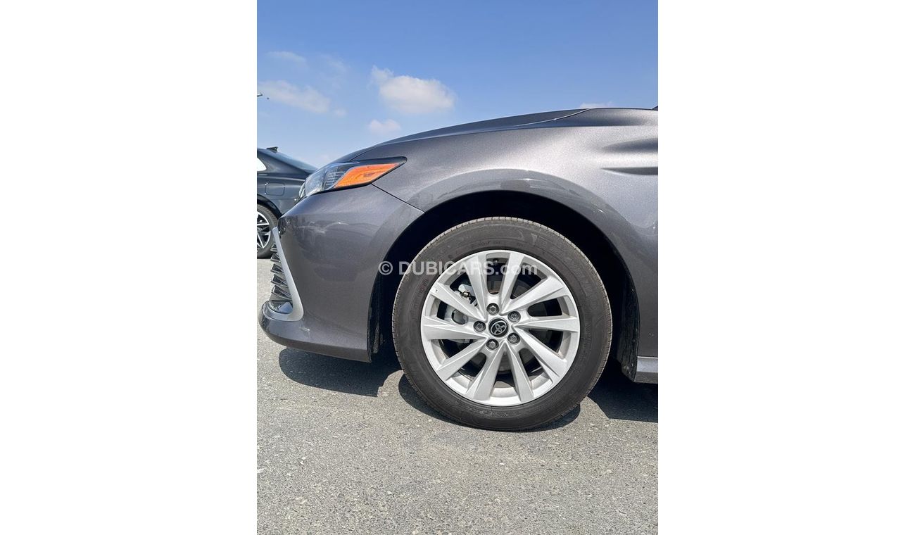 Toyota Camry 2.5 L , Europe spec , push start , electric seat , line radar ,front radar , rims 17