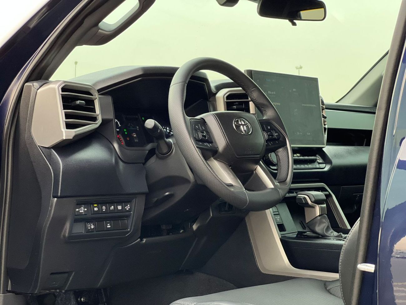 Toyota Tundra 2025 Toyota Tundra TRD Crewmax 3.4L V6 - Full Screen With Radar & Rollbar - 4x4 AWD - Fully Loaded -