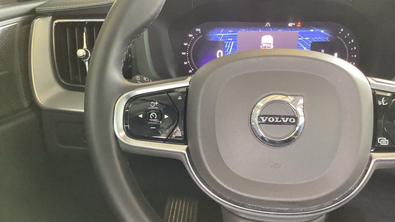 Volvo XC60 ULTIMATE DARK | Guaranteed Warranty | 0 Down Payment