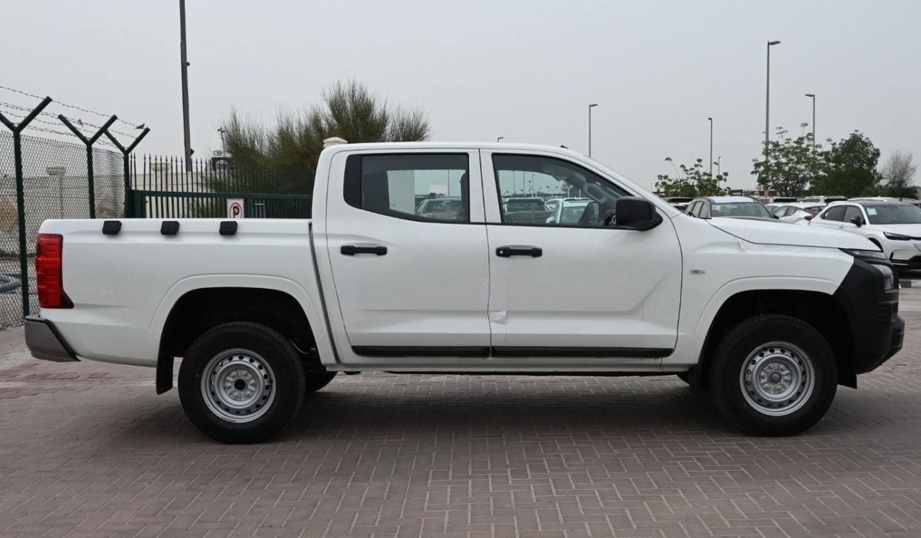 Mitsubishi L200 GLX Double Cabine GL 2.4L 4x4 Diesel 6 Seats