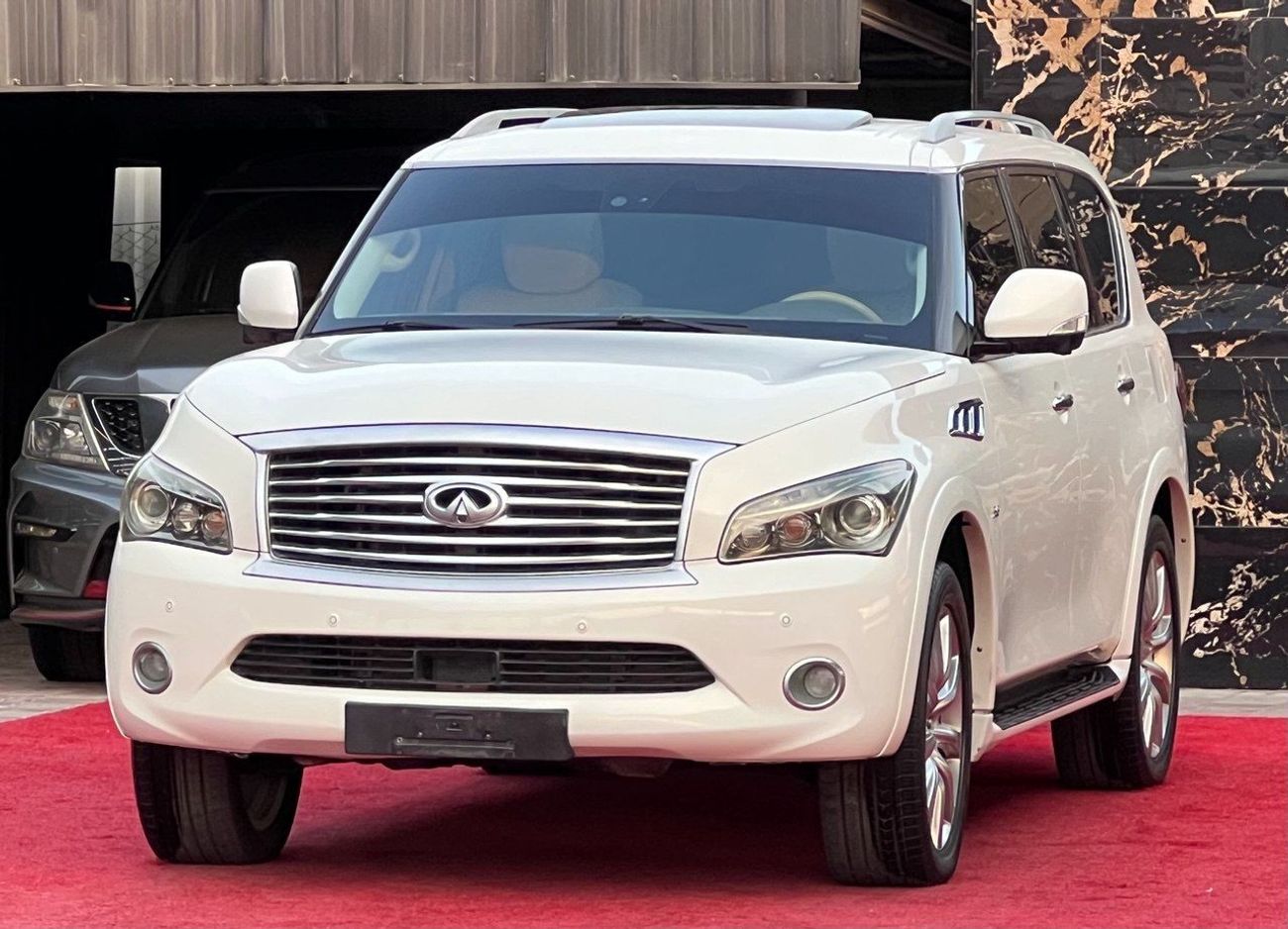 إنفينيتي QX80 5.6