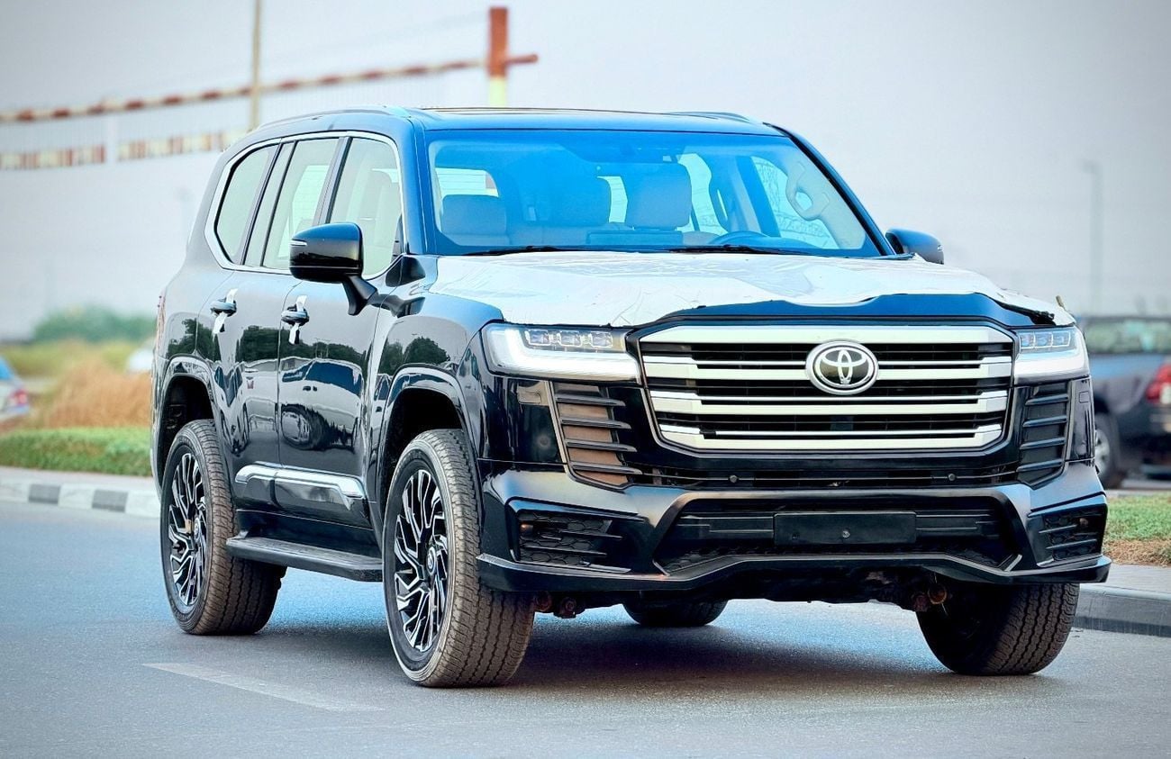 تويوتا لاند كروزر 2022 model GXR Full Option Top Of The Range