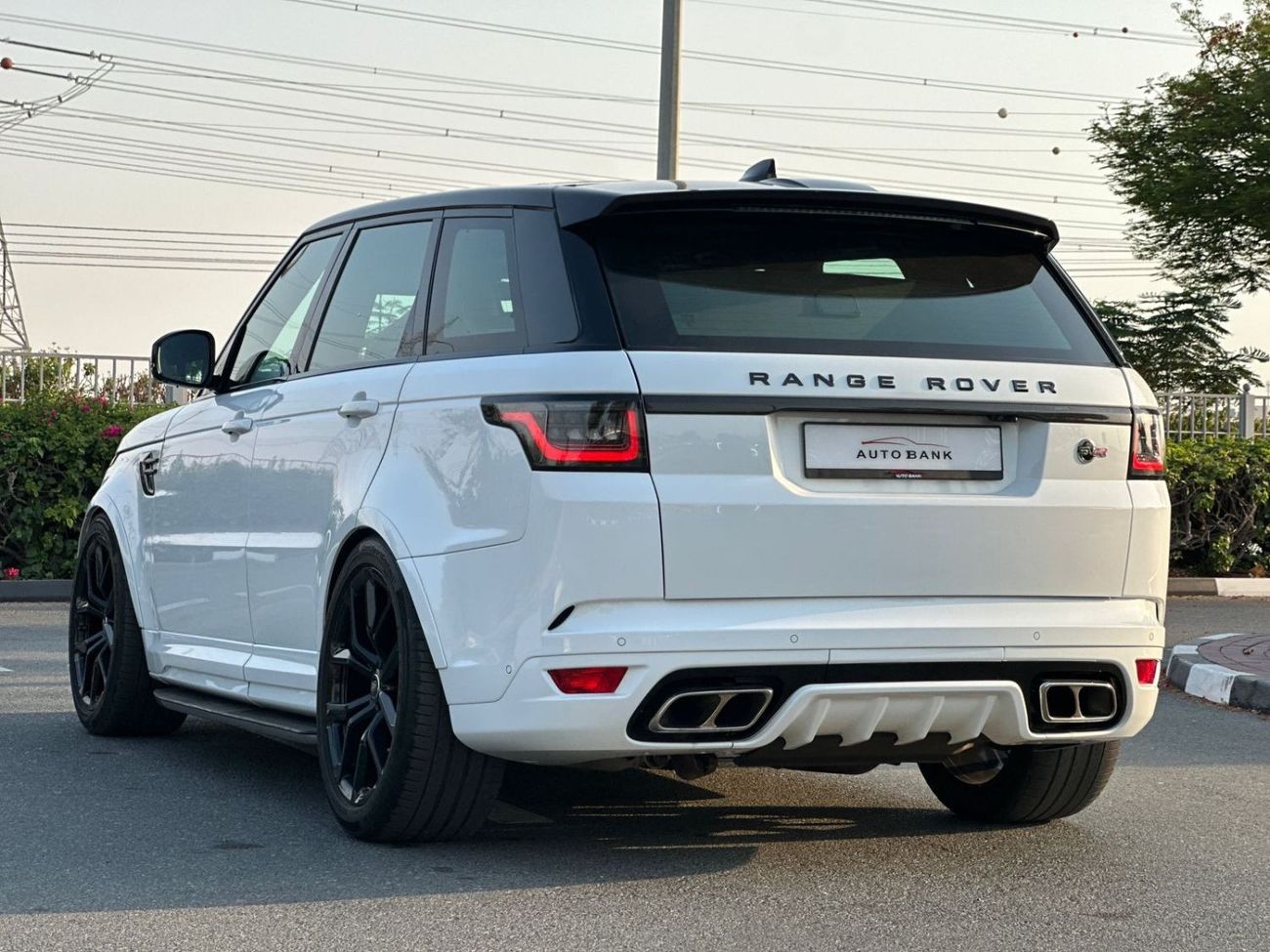 Land Rover Range Rover Sport RANGE ROVER SVR MODEL 2018 KILOMETERS 78000 GCC Counter service at Al Tayer Agency until 2028