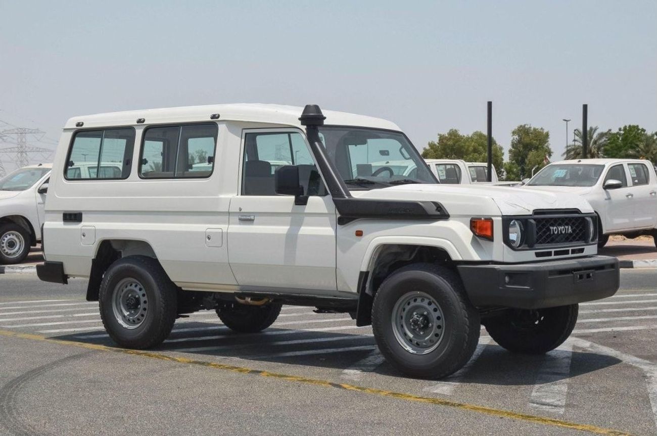 تويوتا لاند كروزر 70 TOYOTA LAND CRUISER 78 4.0L V6 3DOOR 4WD SUV 2024