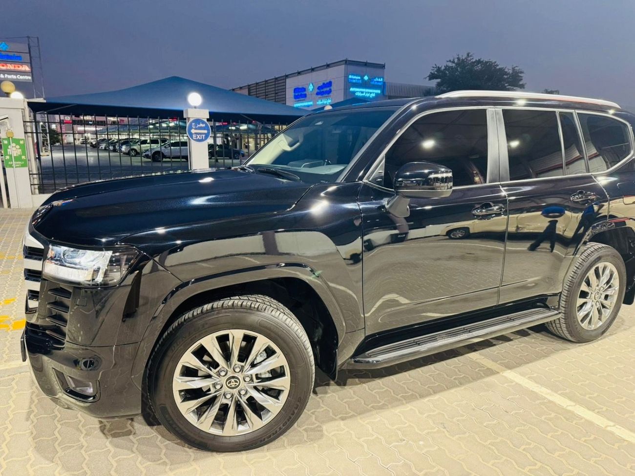 Toyota Land Cruiser GXR 4.0L