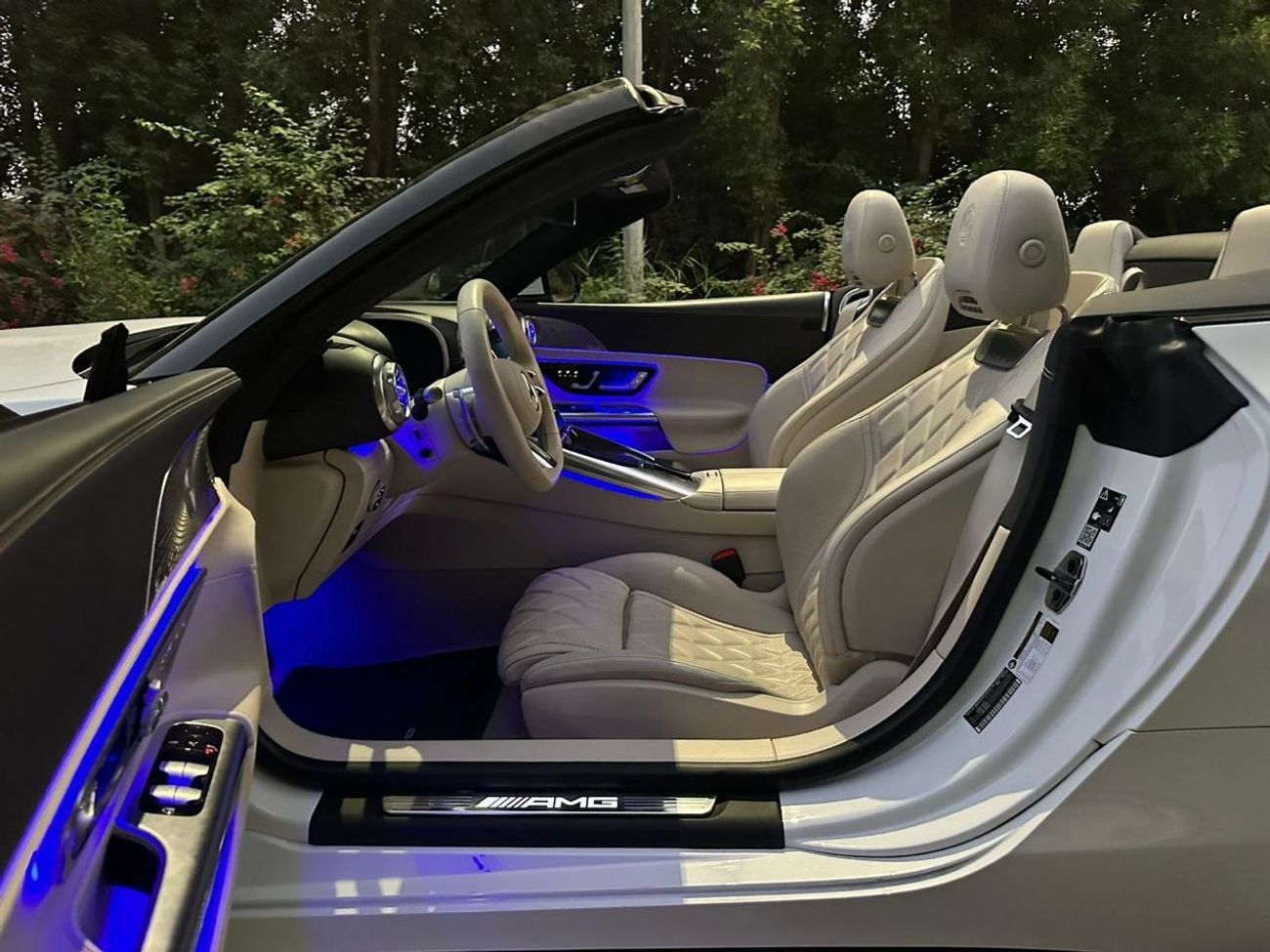 مرسيدس بنز SL 55 AMG Roadster 4Matic+