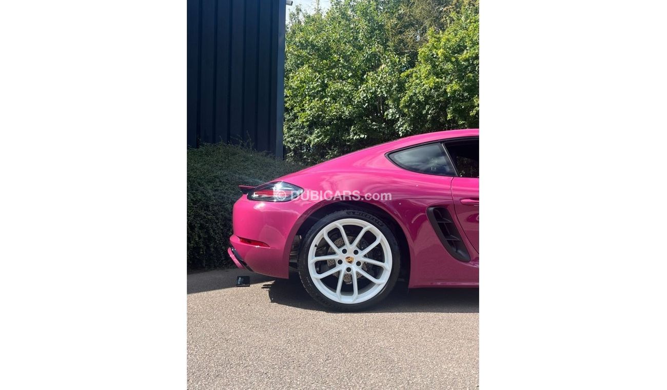 بورش كايمان 718 Porsche 718 Cayman Right Hand Drive