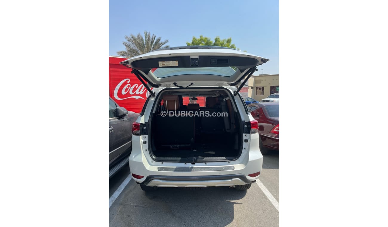 تويوتا فورتونر VXR