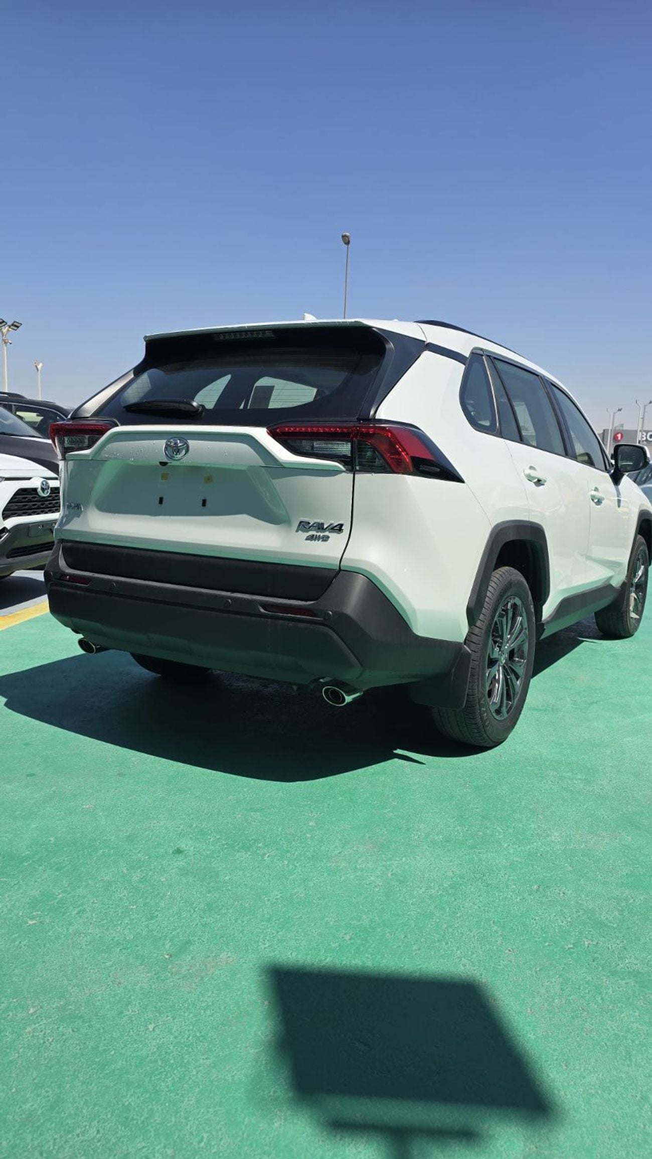 Toyota RAV4 2.5L (2WD) EX 2026