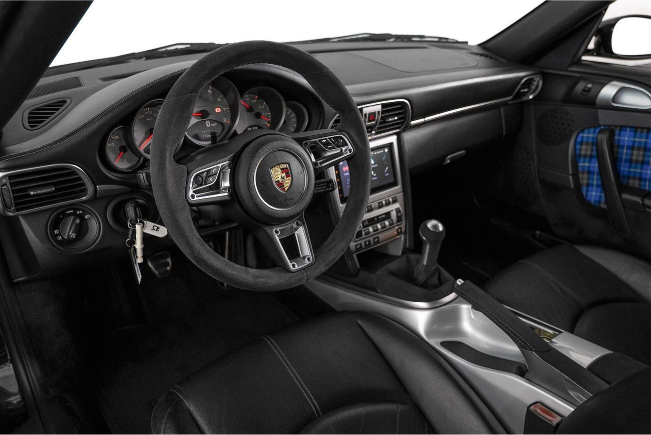 Porsche 911 2007 Porsche 911 Carrera 4 S Manual / Half Cage