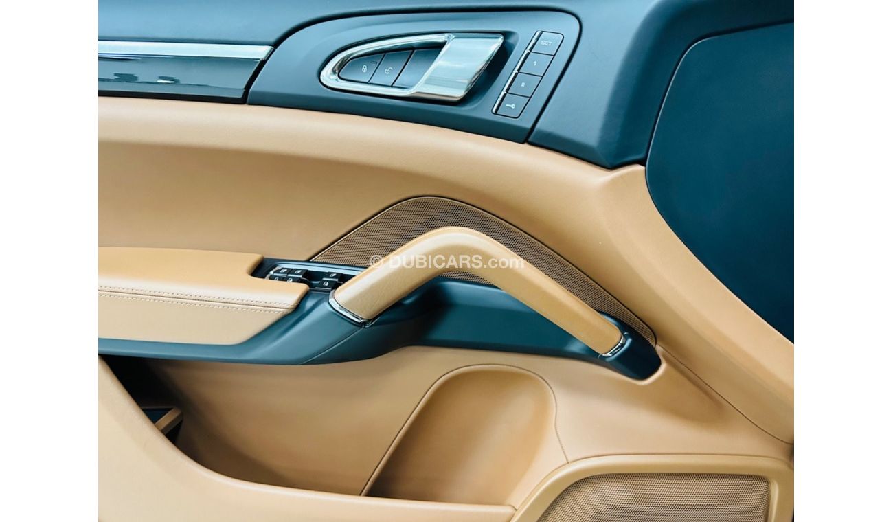 Porsche Cayenne Std GCC .. FSH .. Low Milegea .. Perfect Condition .. Top Range ..  V6.