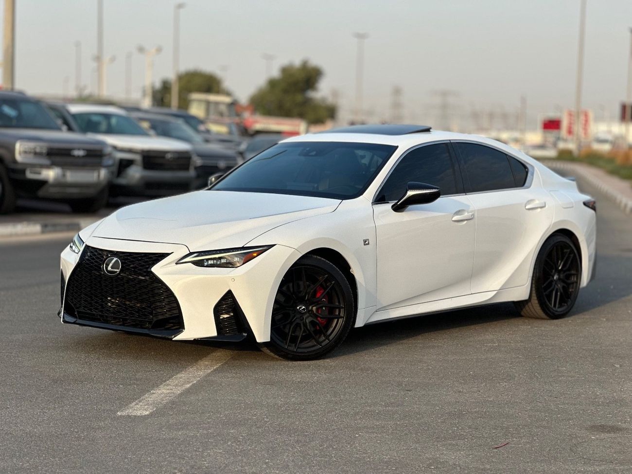 Lexus IS350 F Sport Platinum AWD 3.5 L | Cooling and heating seats | Radar, Road Assist system | Full option
