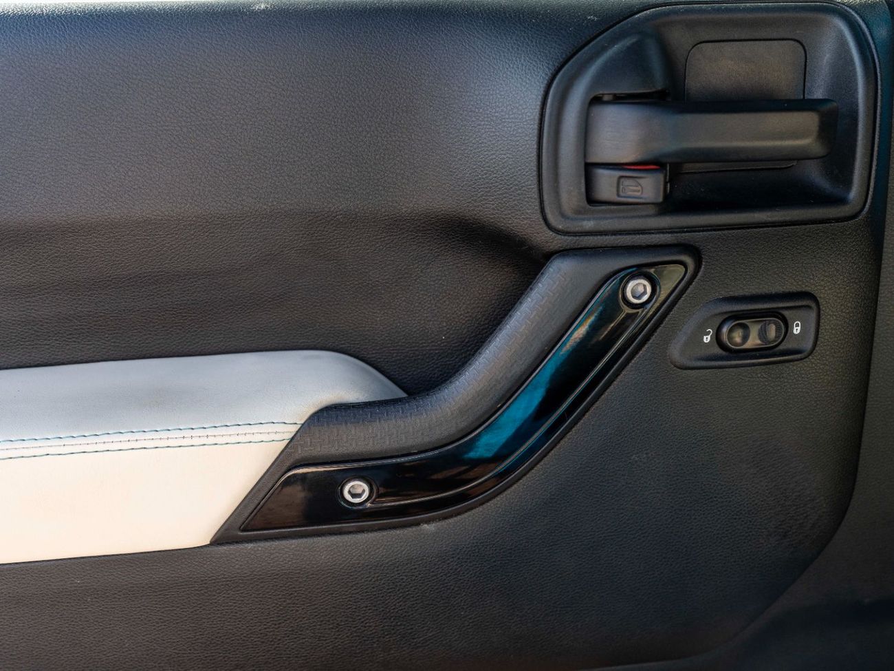 جيب رانجلر Unlimited Sport 3.6L A/T