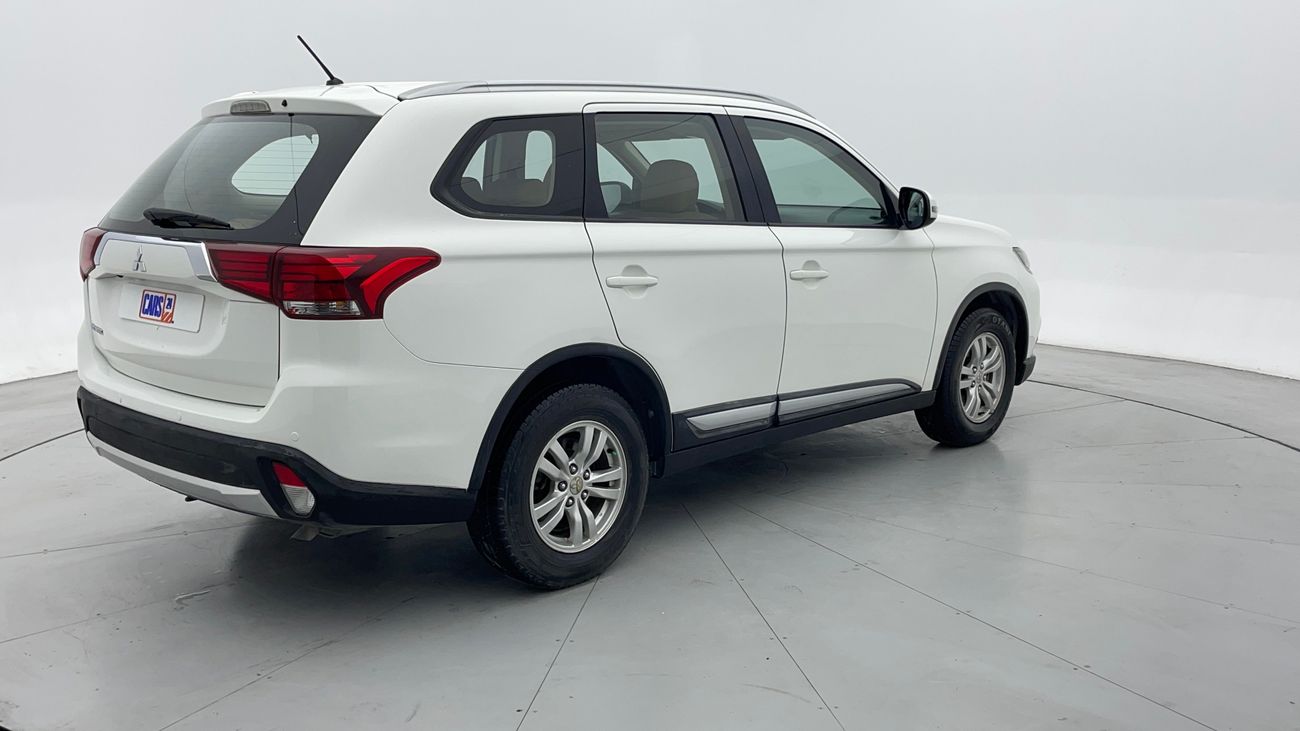 ميتسوبيشي آوتلاندر GLX BASIC 2.4 | بدون دفعة مقدمة | اختبار قيادة مجاني للمنزل