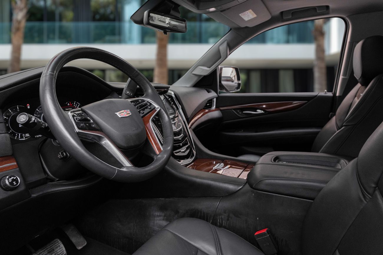 Cadillac Escalade Escalade Platinum | 2,448 P.M | 0% Downpayment | Adaptive Cruise!