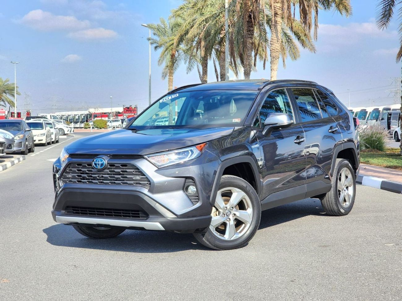 Toyota RAV4 XLE TOYOTA RAV4 LIMITED HYBRID 2019 FULL OPTION