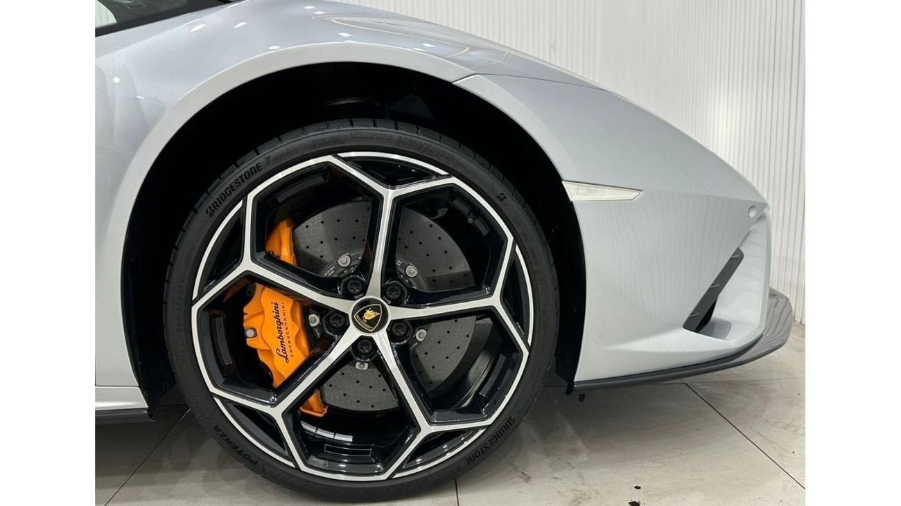 Lamborghini Huracan 2023 Lamborghini Huracan Evo Spyder, April 2026 Lamborghini Warranty + Service Pack, Low Kms, GCC